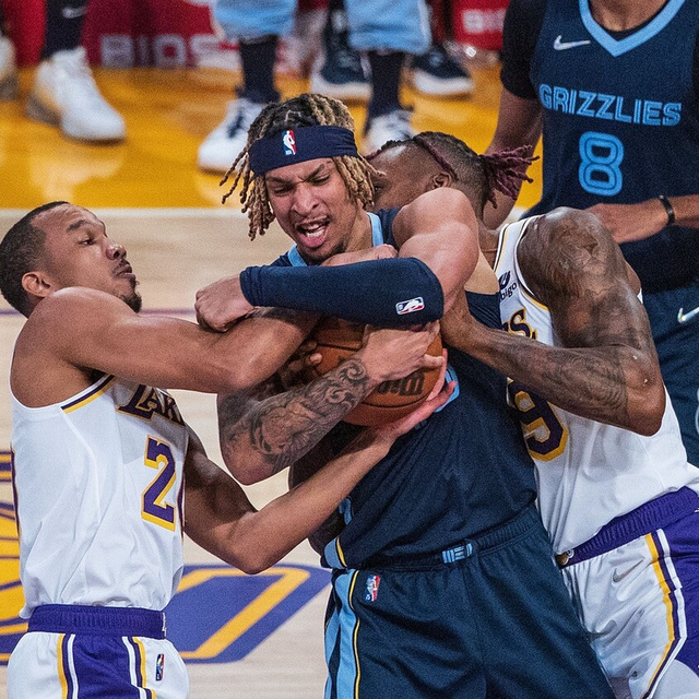 爱游戏-浓眉哥关键节点关键助攻,巴塞罗那带队取胜!的简单介绍