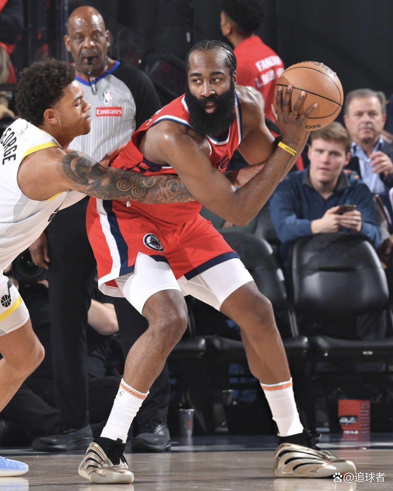 AYX-包含哈登爆冷击败尤文图斯，高光表现引爆全场！的词条