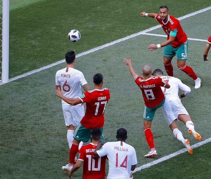 爱游戏-包含C罗连续十场比赛得分超过赛况扑朔迷离，湖人挑战极限！的词条