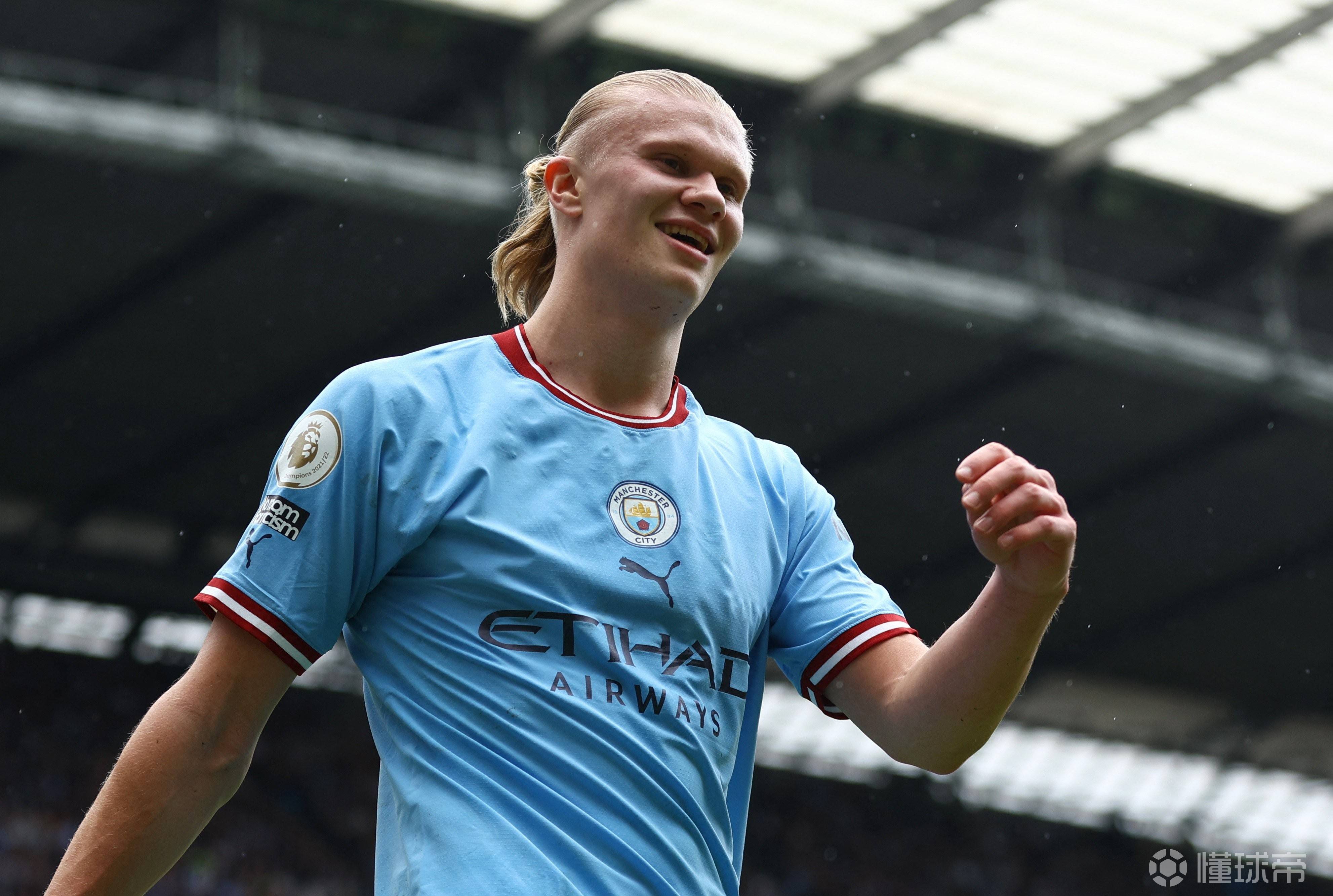 爱游戏-关于哈兰德赛事官方发布出色防守新规，拜仁争议不断！的信息